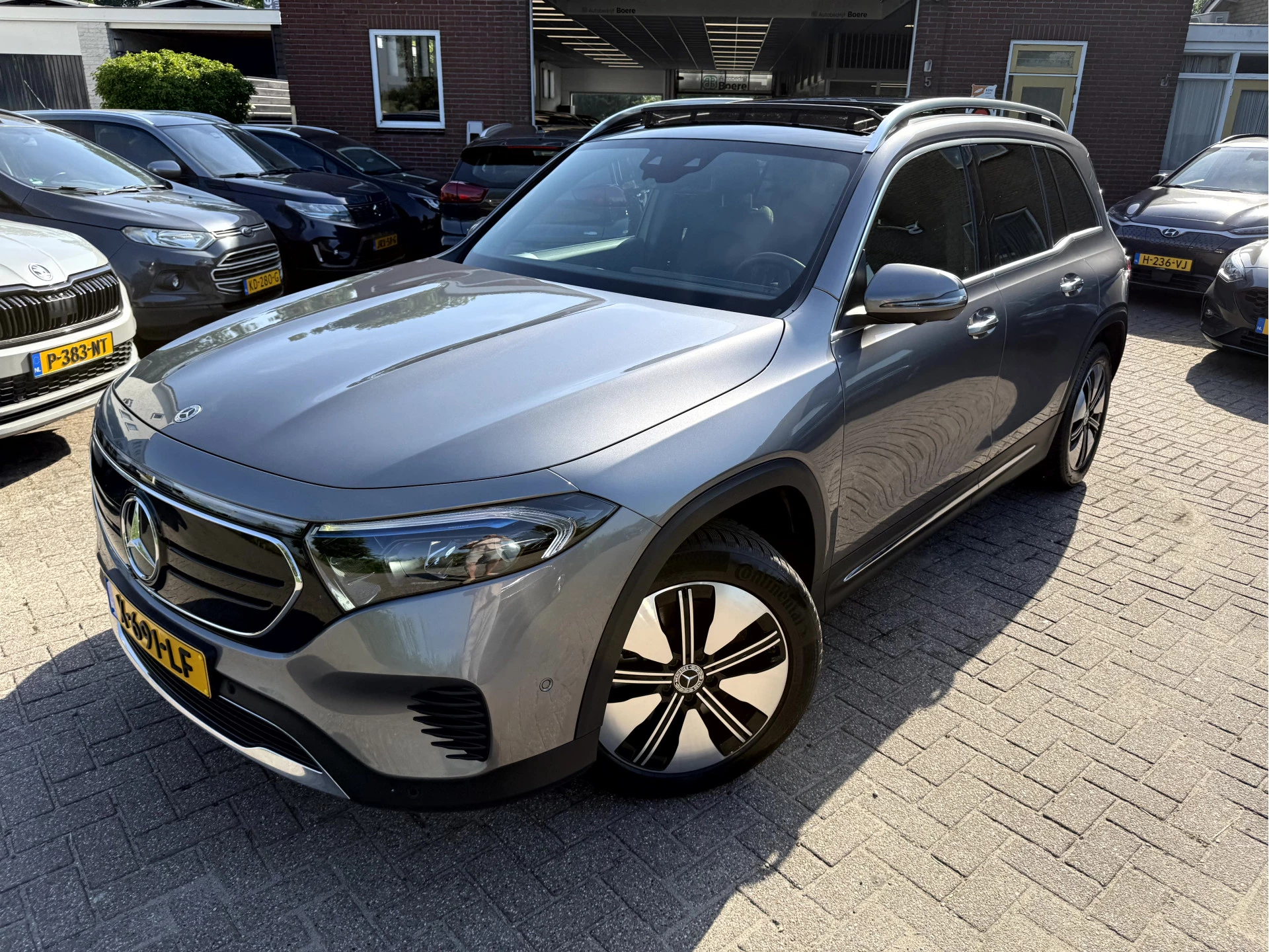 Hoofdafbeelding Mercedes-Benz EQB