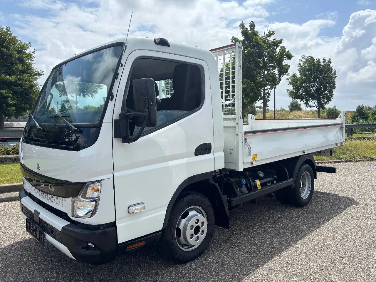 Hoofdafbeelding FUSO Canter
