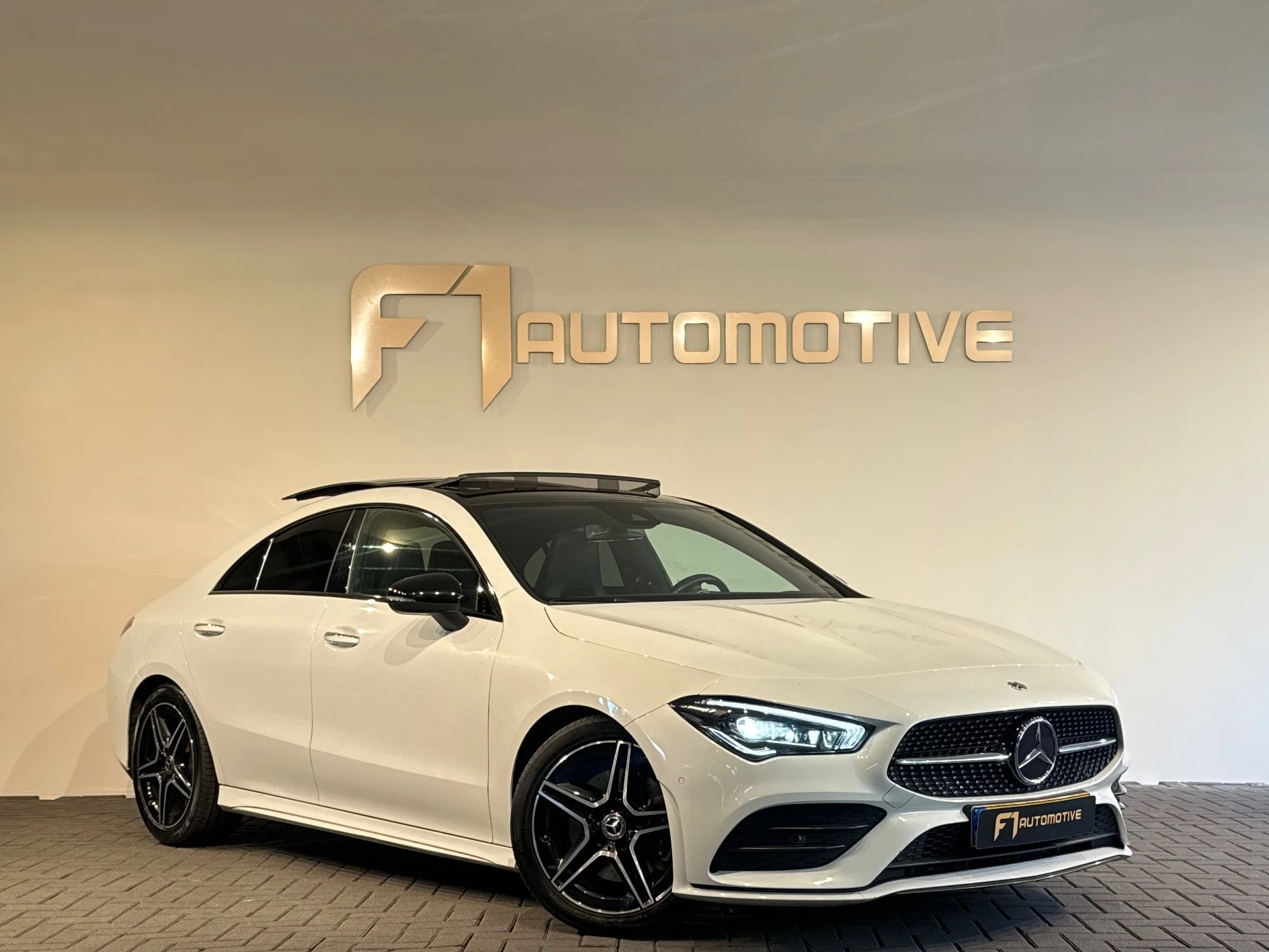 Hoofdafbeelding Mercedes-Benz CLA