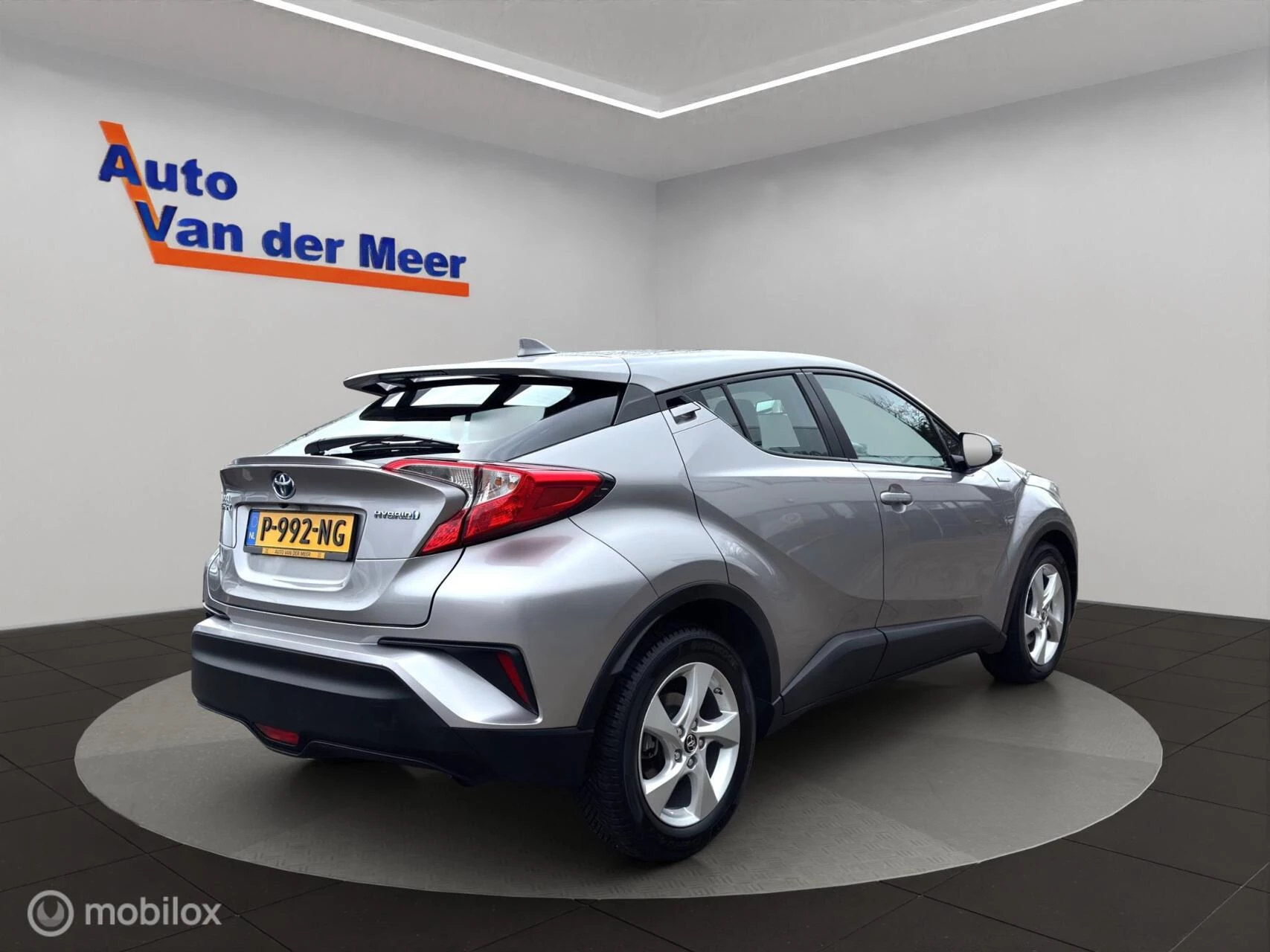 Hoofdafbeelding Toyota C-HR