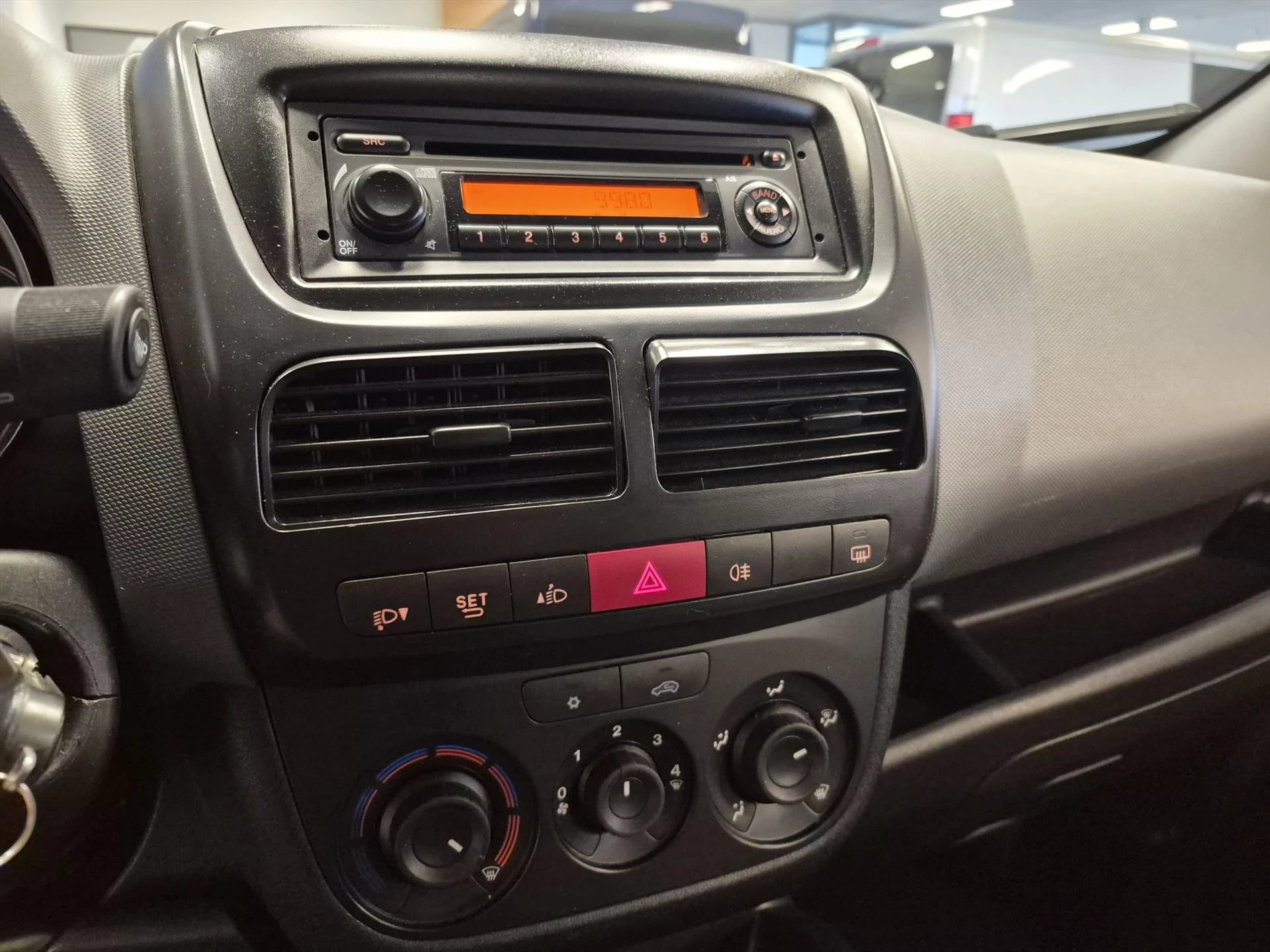 Hoofdafbeelding Opel Combo