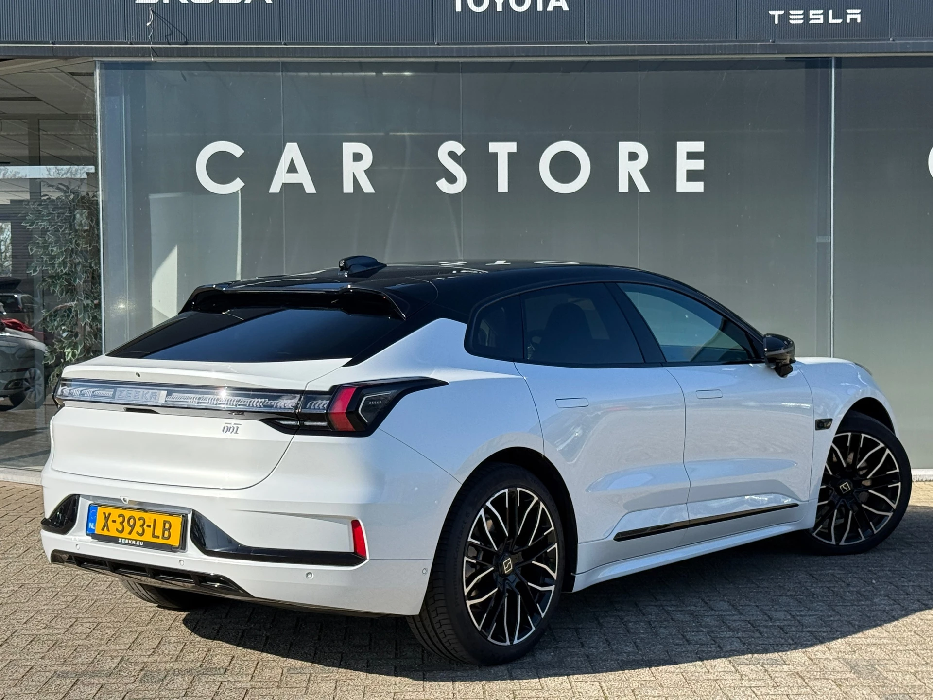 Hoofdafbeelding Zeekr 001