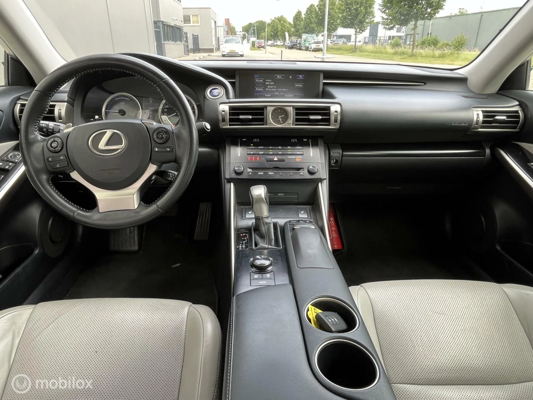 Hoofdafbeelding Lexus IS