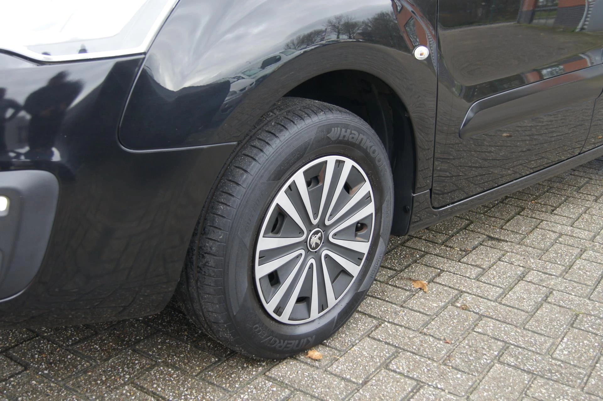 Hoofdafbeelding Peugeot Partner