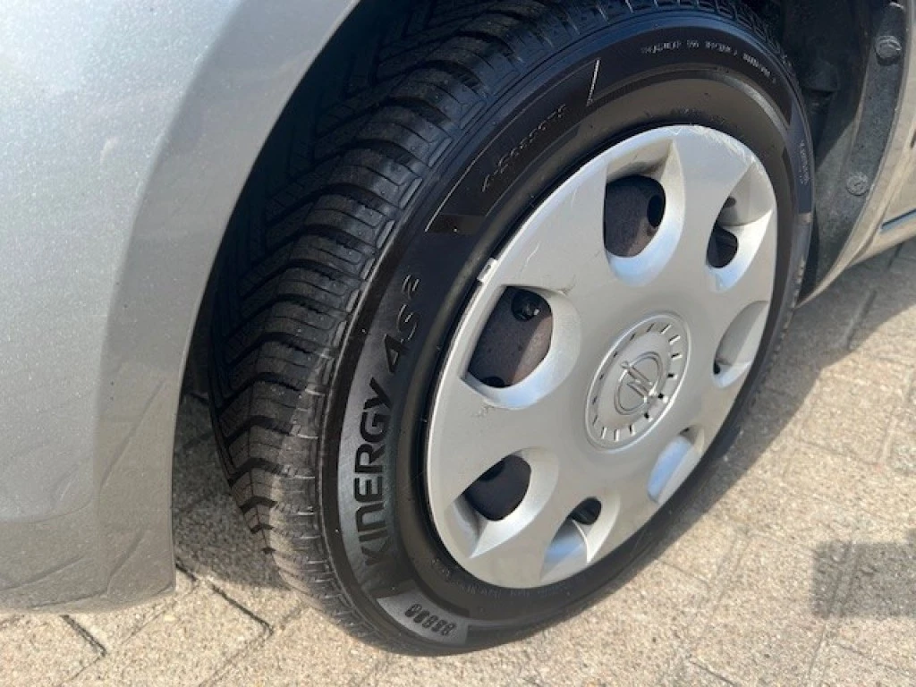 Hoofdafbeelding Opel Agila