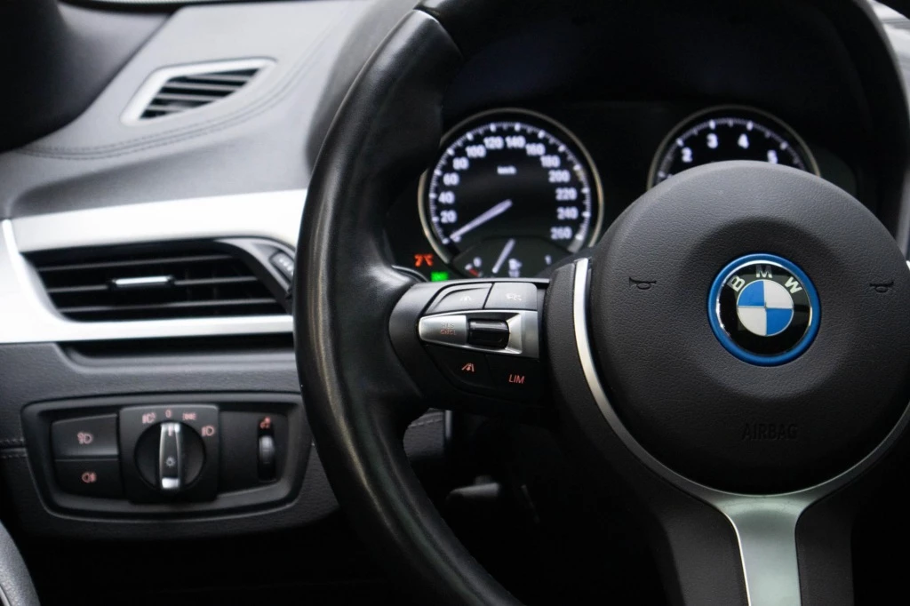 Hoofdafbeelding BMW X2