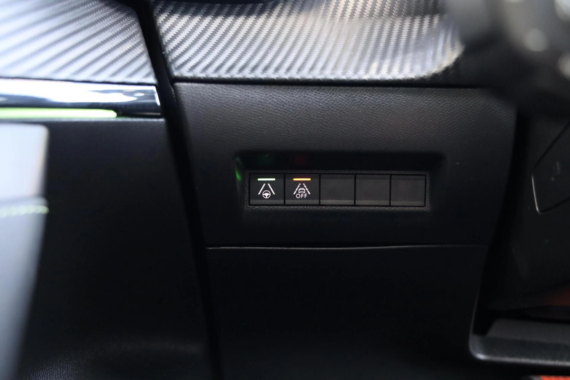 Hoofdafbeelding Peugeot e-2008