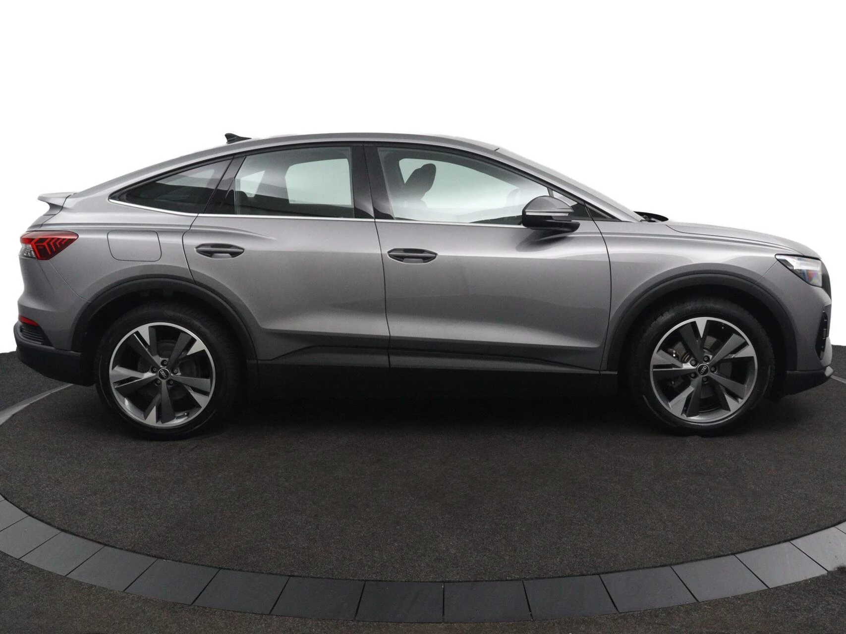 Hoofdafbeelding Audi Q4 Sportback e-tron