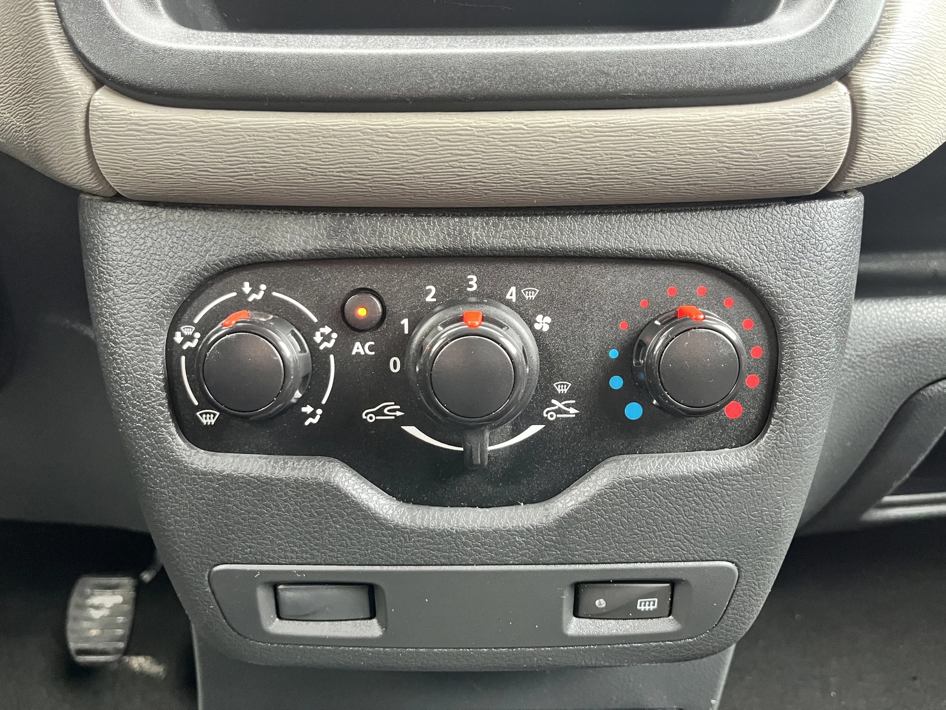 Hoofdafbeelding Dacia Dokker