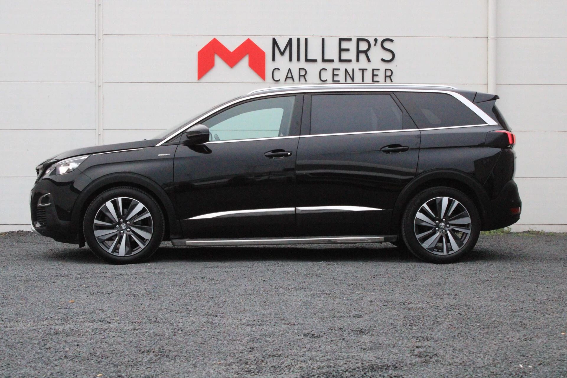 Hoofdafbeelding Peugeot 5008