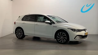 Volkswagen Golf 1.5 TSI Life LED Sfeerverlichting Stoelverwarming Navigatie