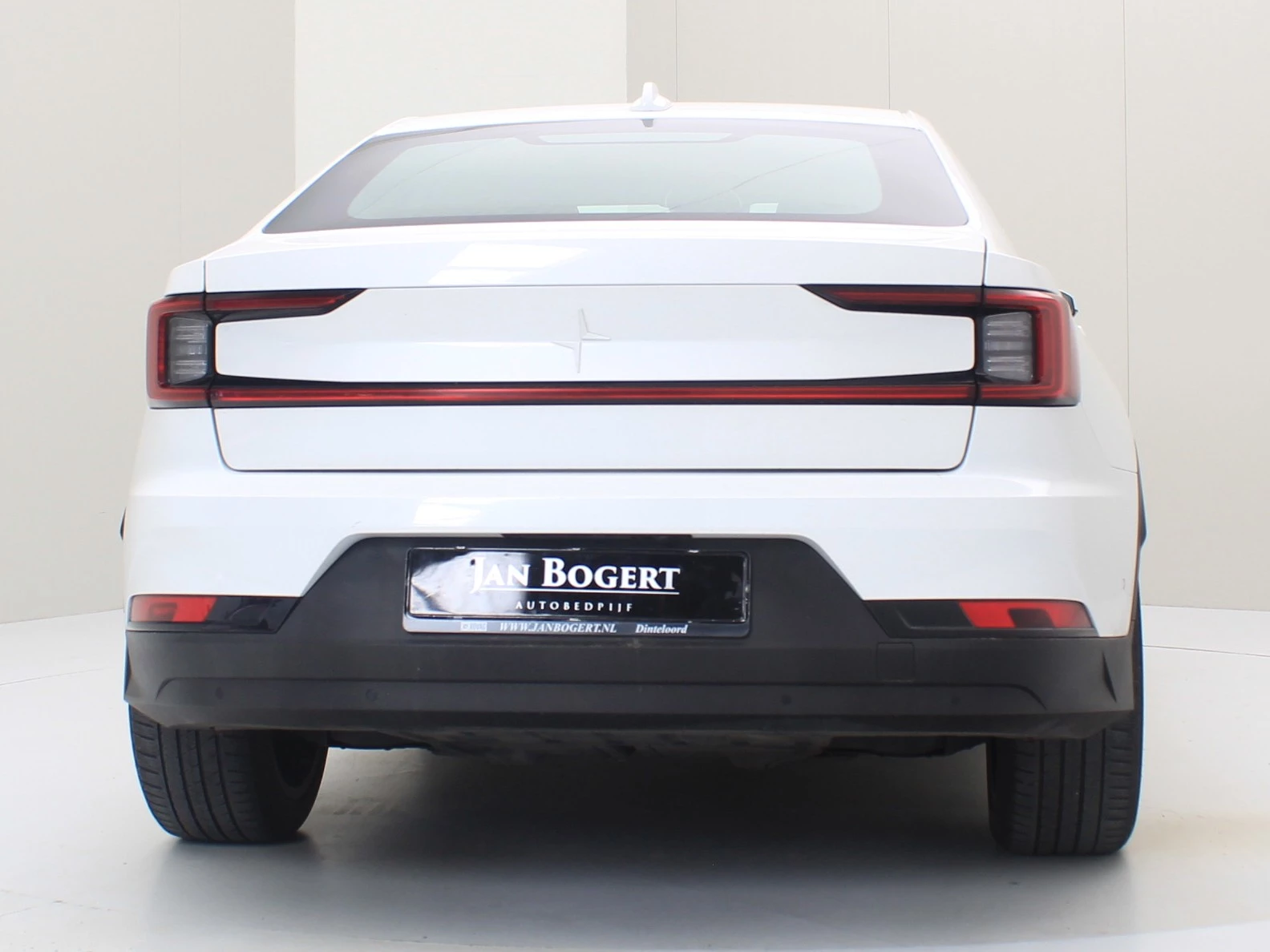 Hoofdafbeelding Polestar 2