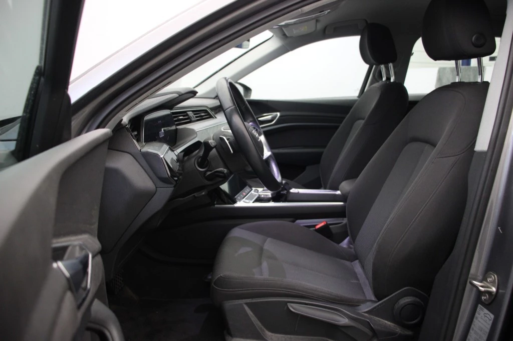 Hoofdafbeelding Audi e-tron