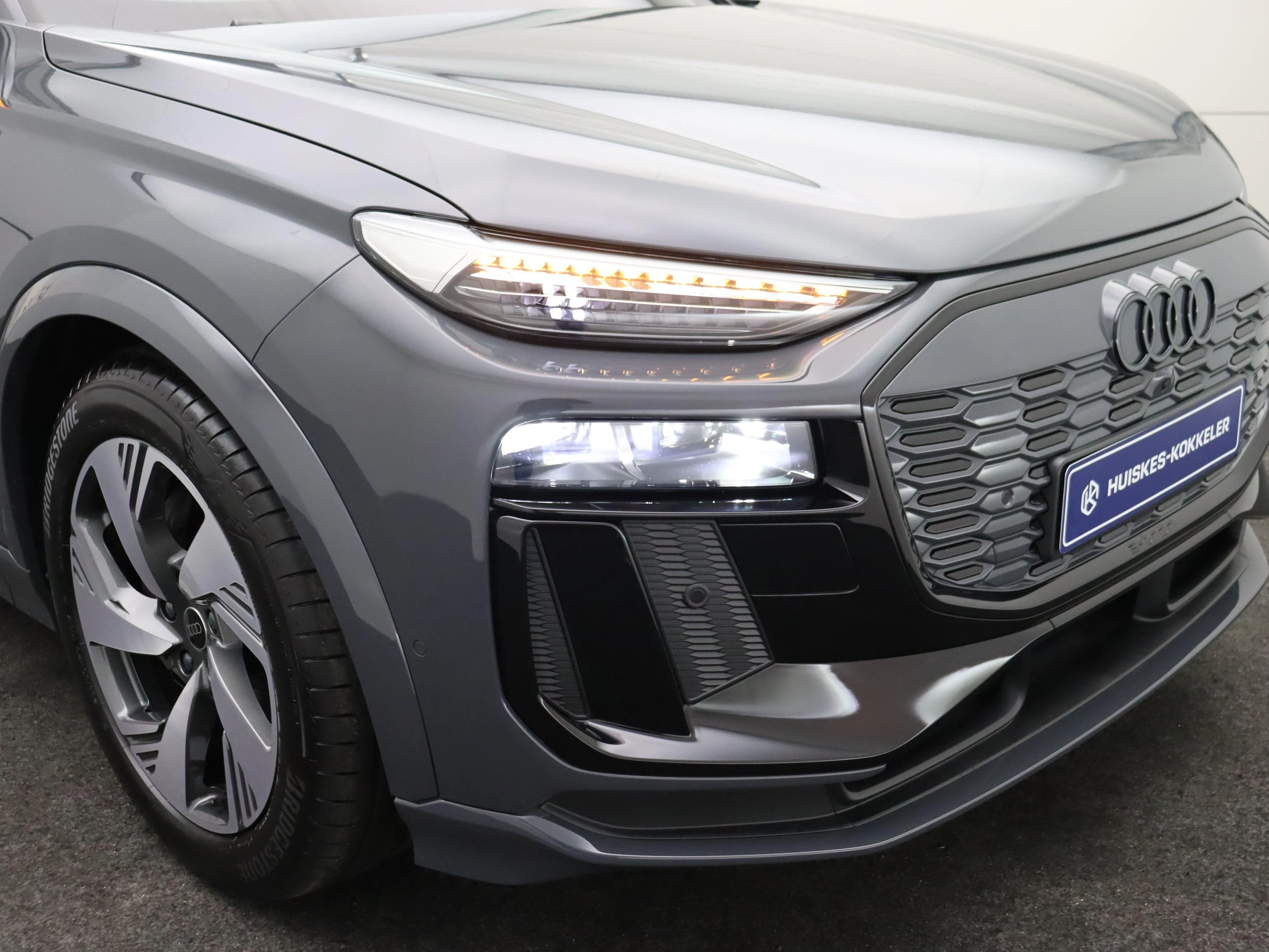 Hoofdafbeelding Audi Q6 e-tron