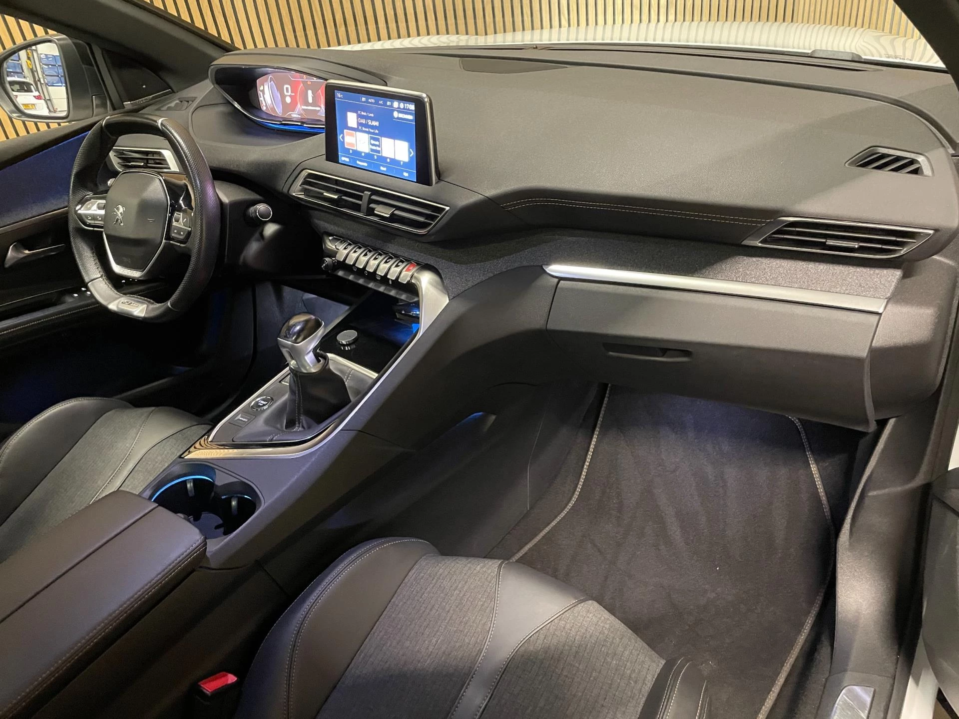 Hoofdafbeelding Peugeot 5008