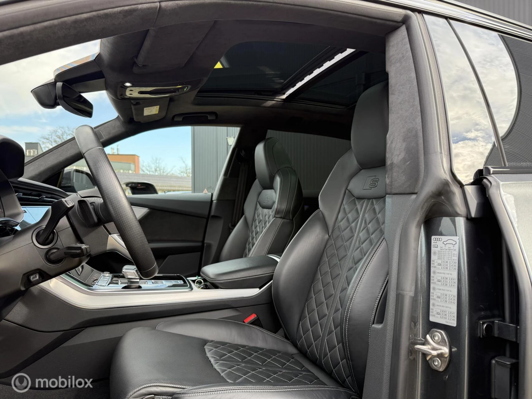 Hoofdafbeelding Audi Q8