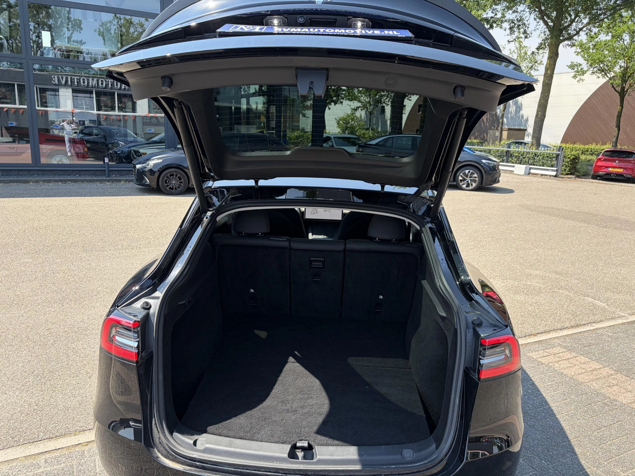 Hoofdafbeelding Tesla Model Y