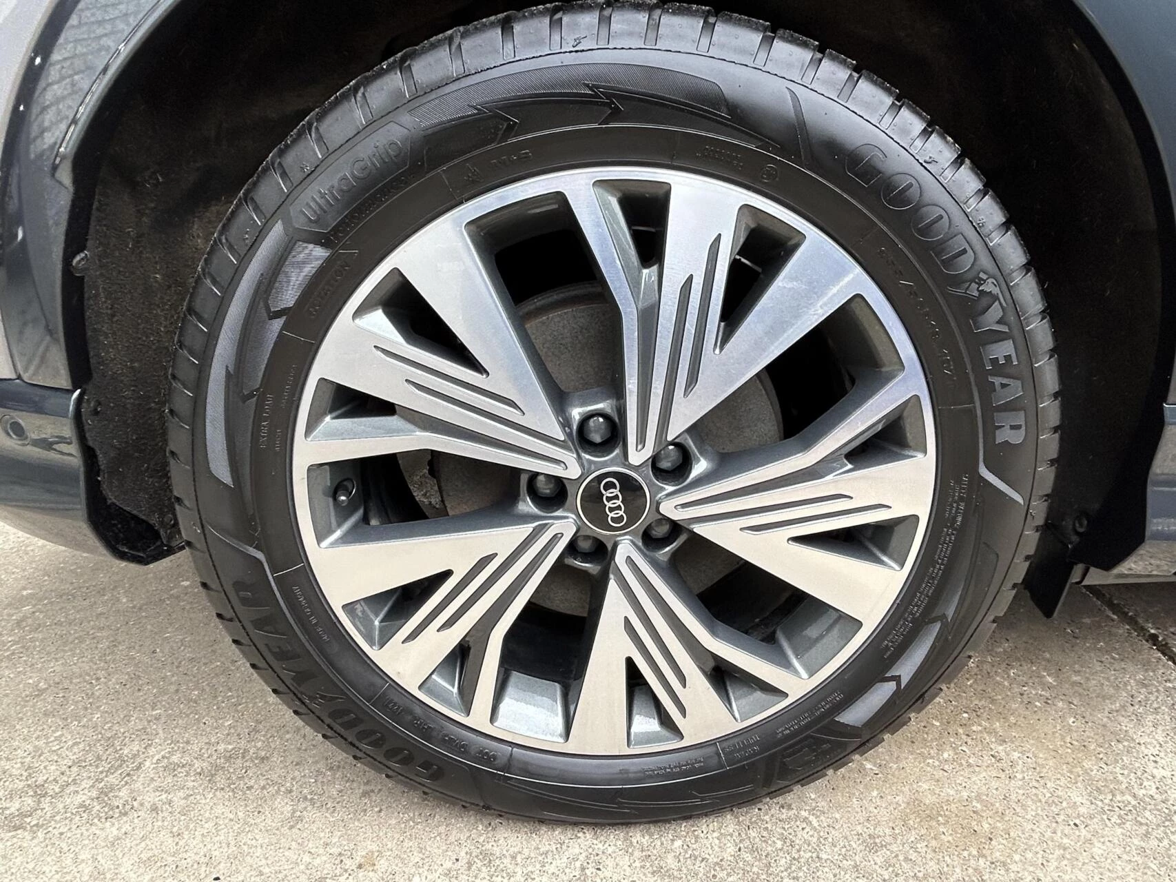 Hoofdafbeelding Audi Q4 e-tron