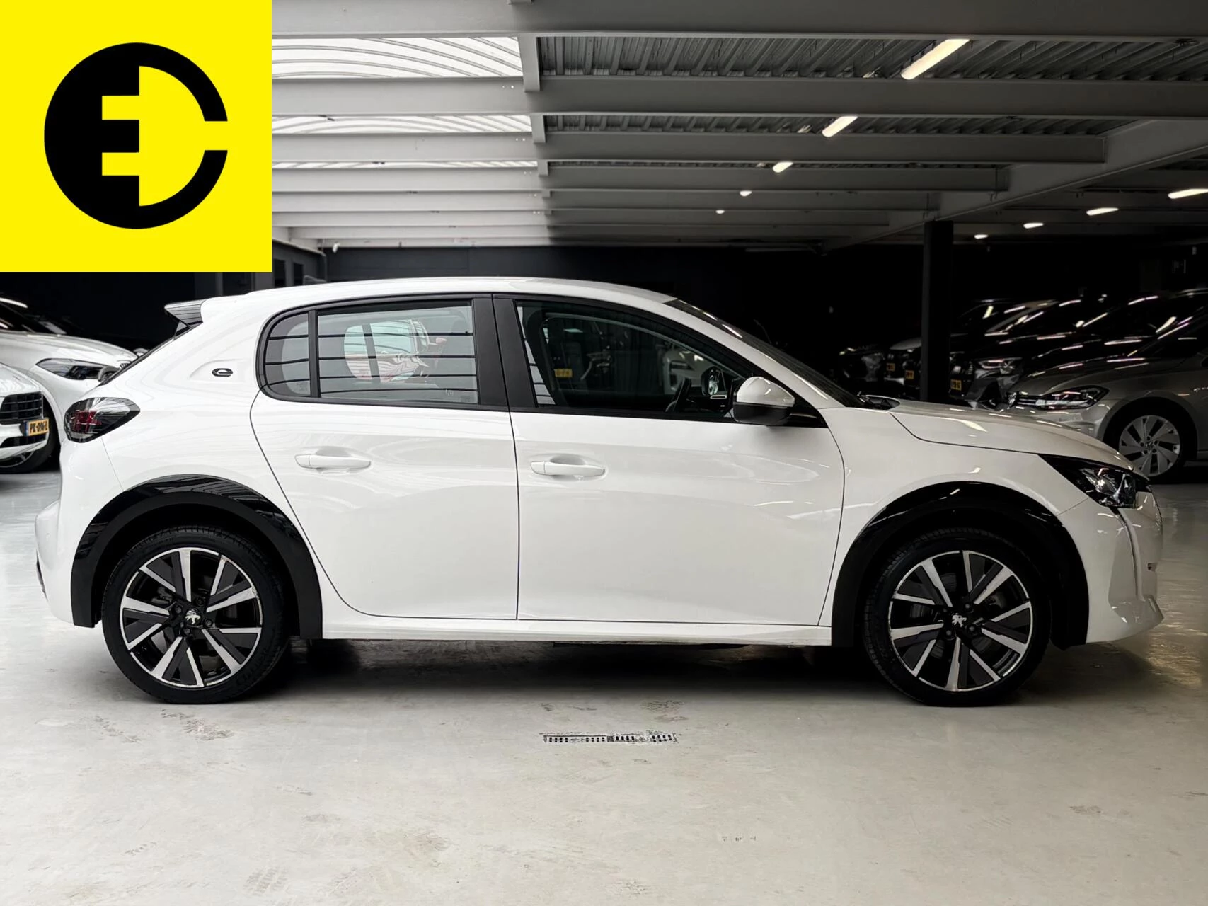 Hoofdafbeelding Peugeot e-208