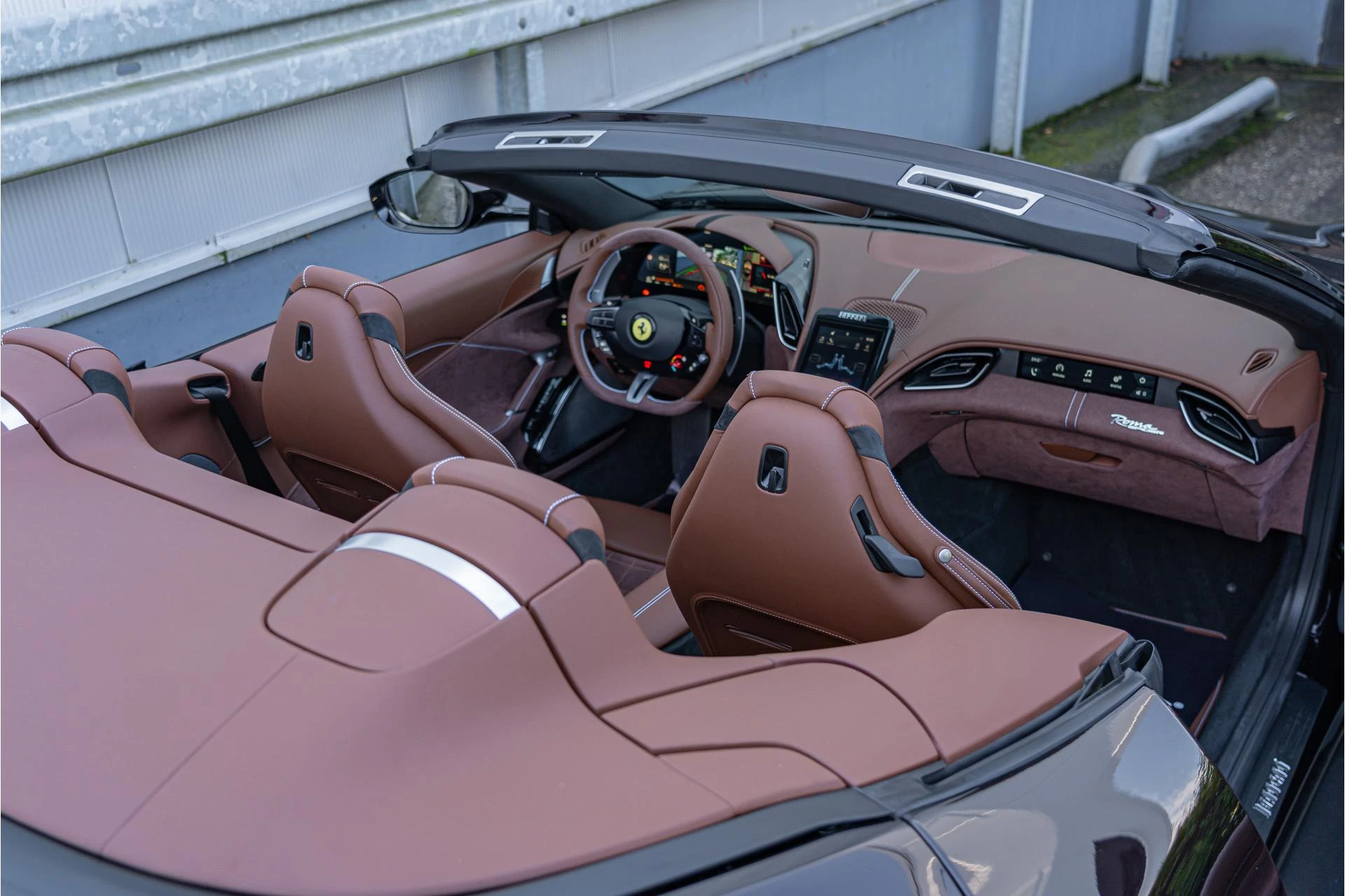 Hoofdafbeelding Ferrari Roma
