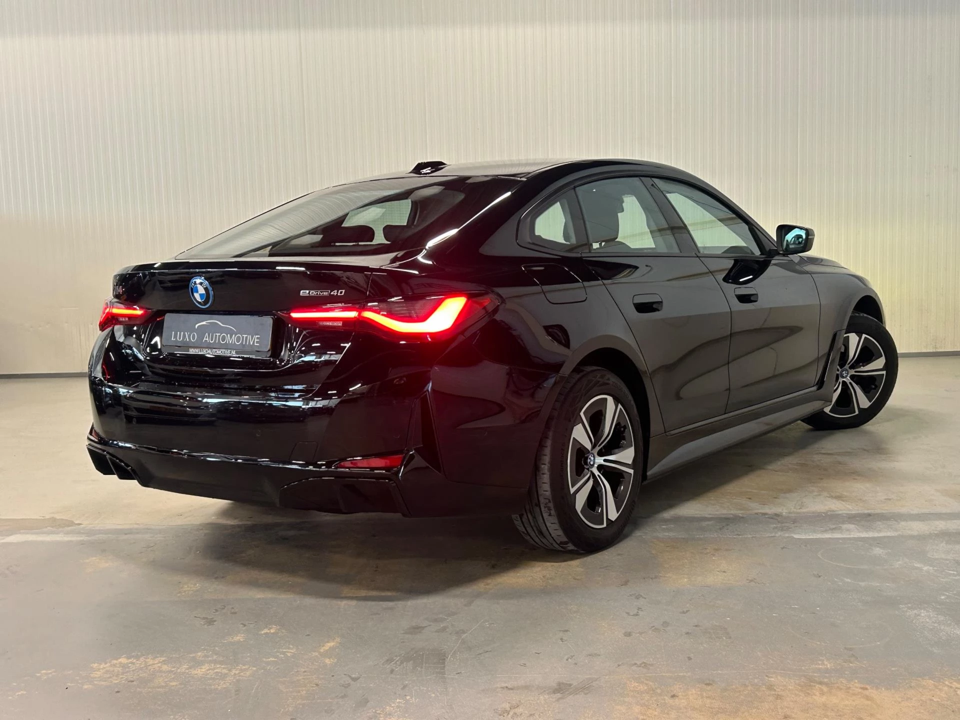 Hoofdafbeelding BMW i4