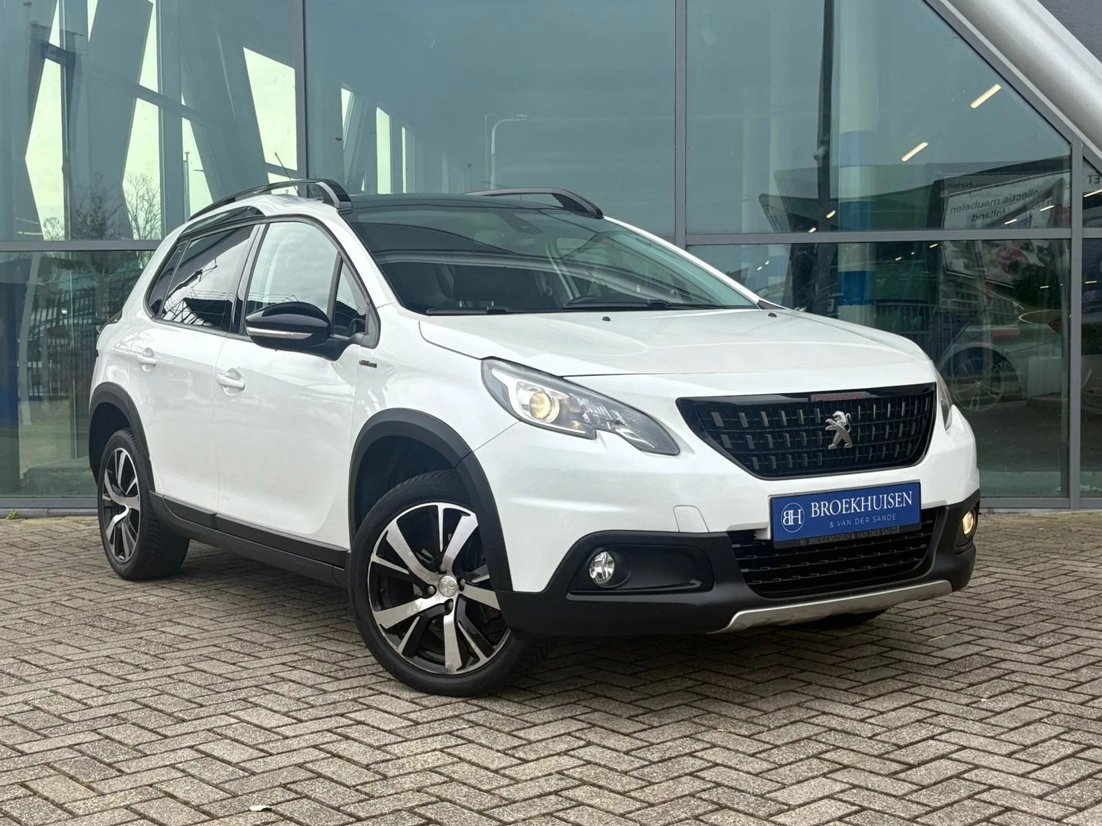 Hoofdafbeelding Peugeot 2008