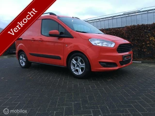 Hoofdafbeelding Ford Transit Courier Ford Transit Courier 1.0 Trend Ecoboost AIRCO Trekhaak PDC Schuifdeur Zeer MOOI!