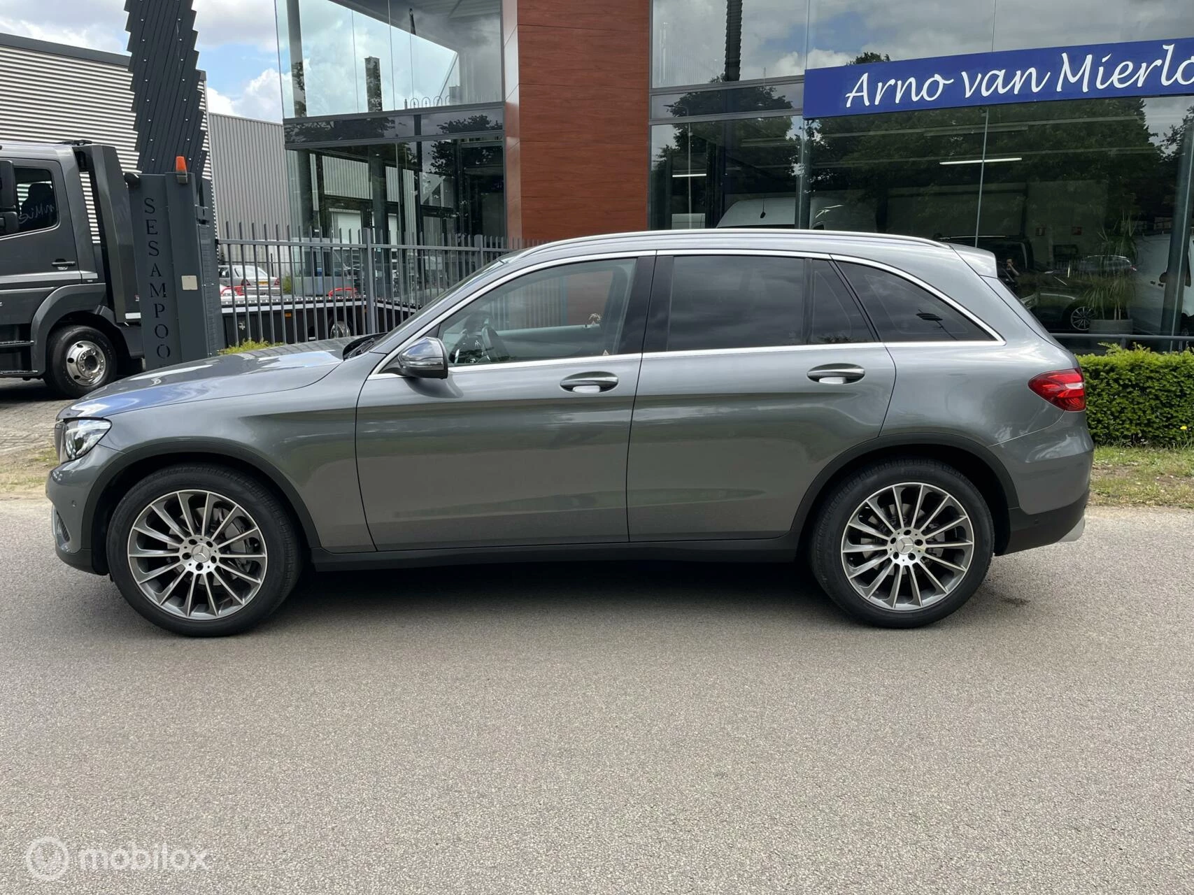 Hoofdafbeelding Mercedes-Benz GLC