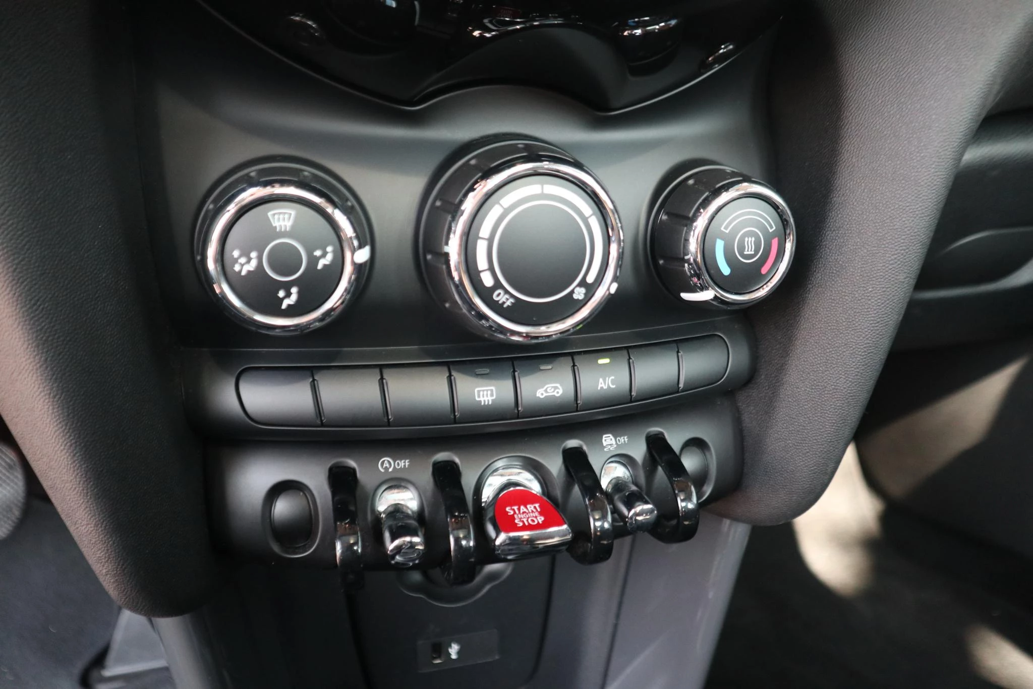 Hoofdafbeelding MINI 5-deurs