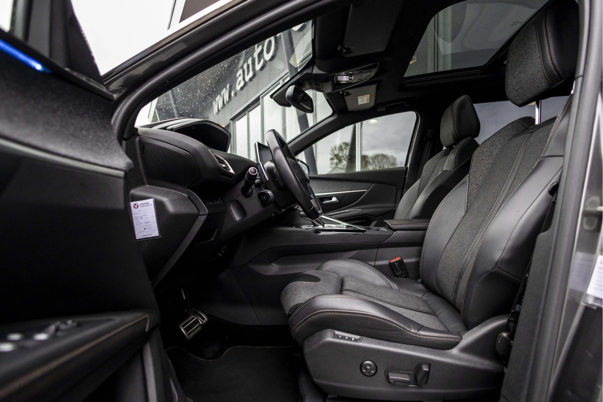 Hoofdafbeelding Peugeot 5008