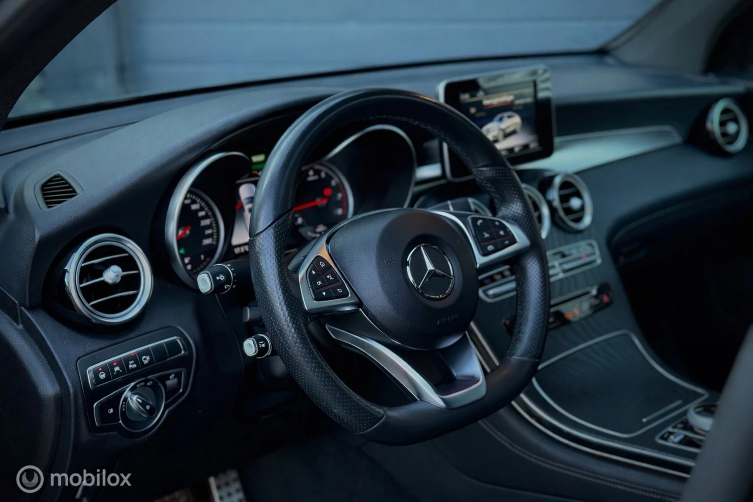 Hoofdafbeelding Mercedes-Benz GLC