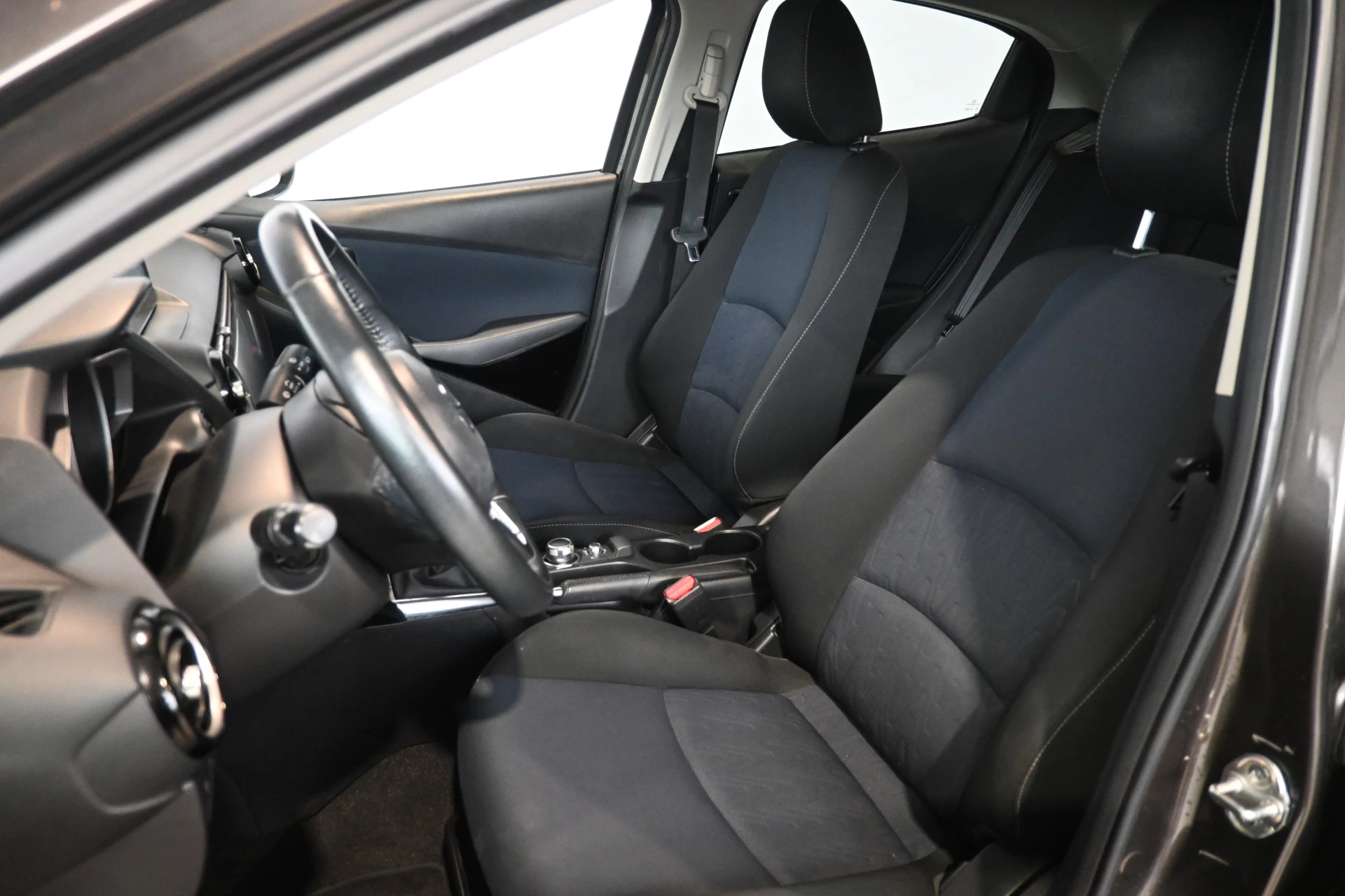 Hoofdafbeelding Mazda 2