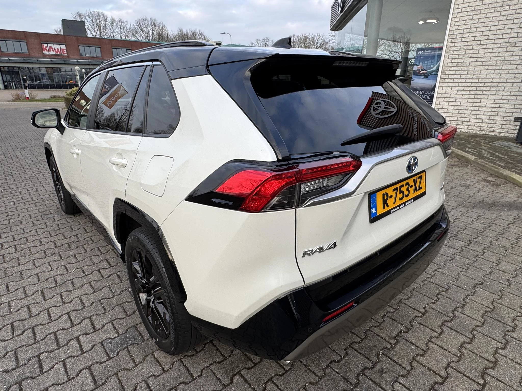 Hoofdafbeelding Toyota RAV4