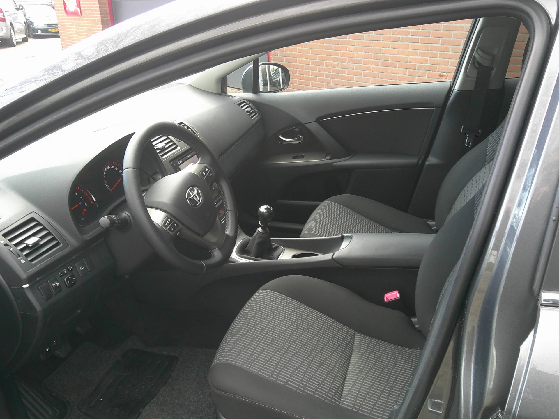 Hoofdafbeelding Toyota Avensis