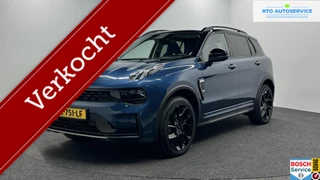 Lynk & Co 01 1.5 PANO-APPLECARPLAY ZWARTE VELGEN + STRIPING