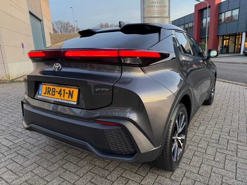 Hoofdafbeelding Toyota C-HR