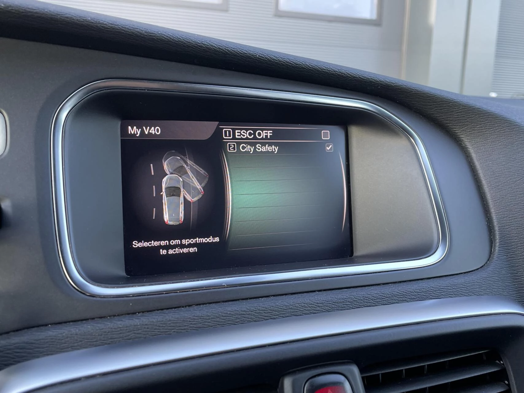 Hoofdafbeelding Volvo V40