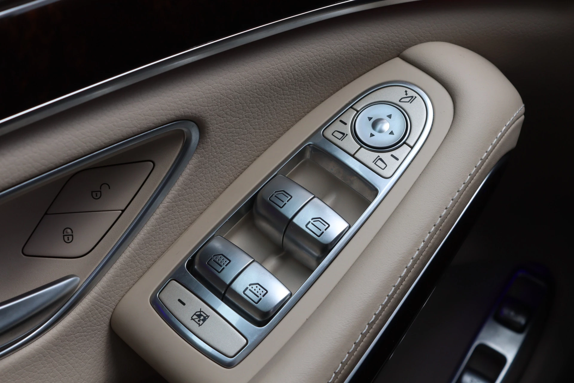 Hoofdafbeelding Mercedes-Benz S-Klasse