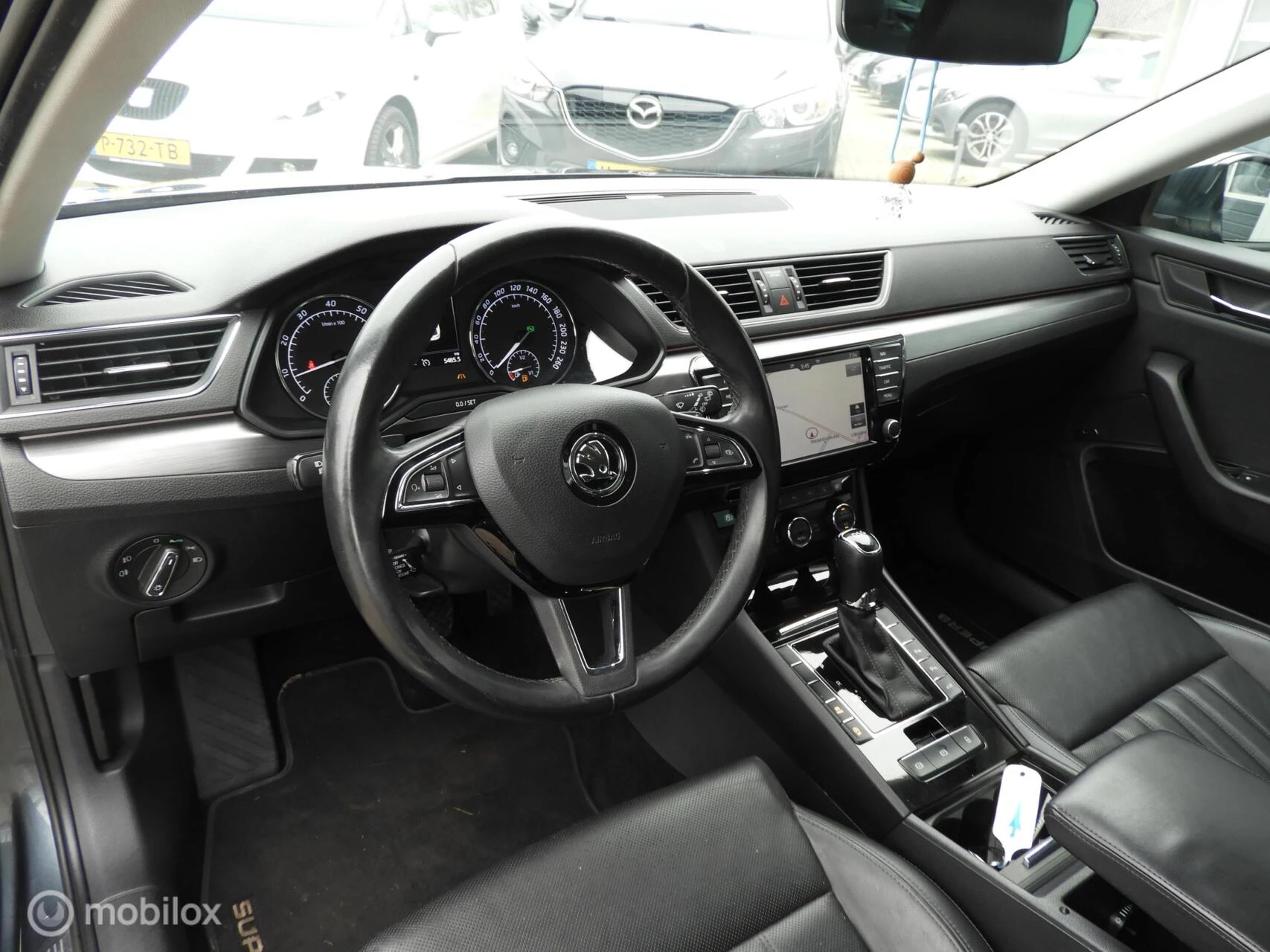 Hoofdafbeelding Škoda Superb