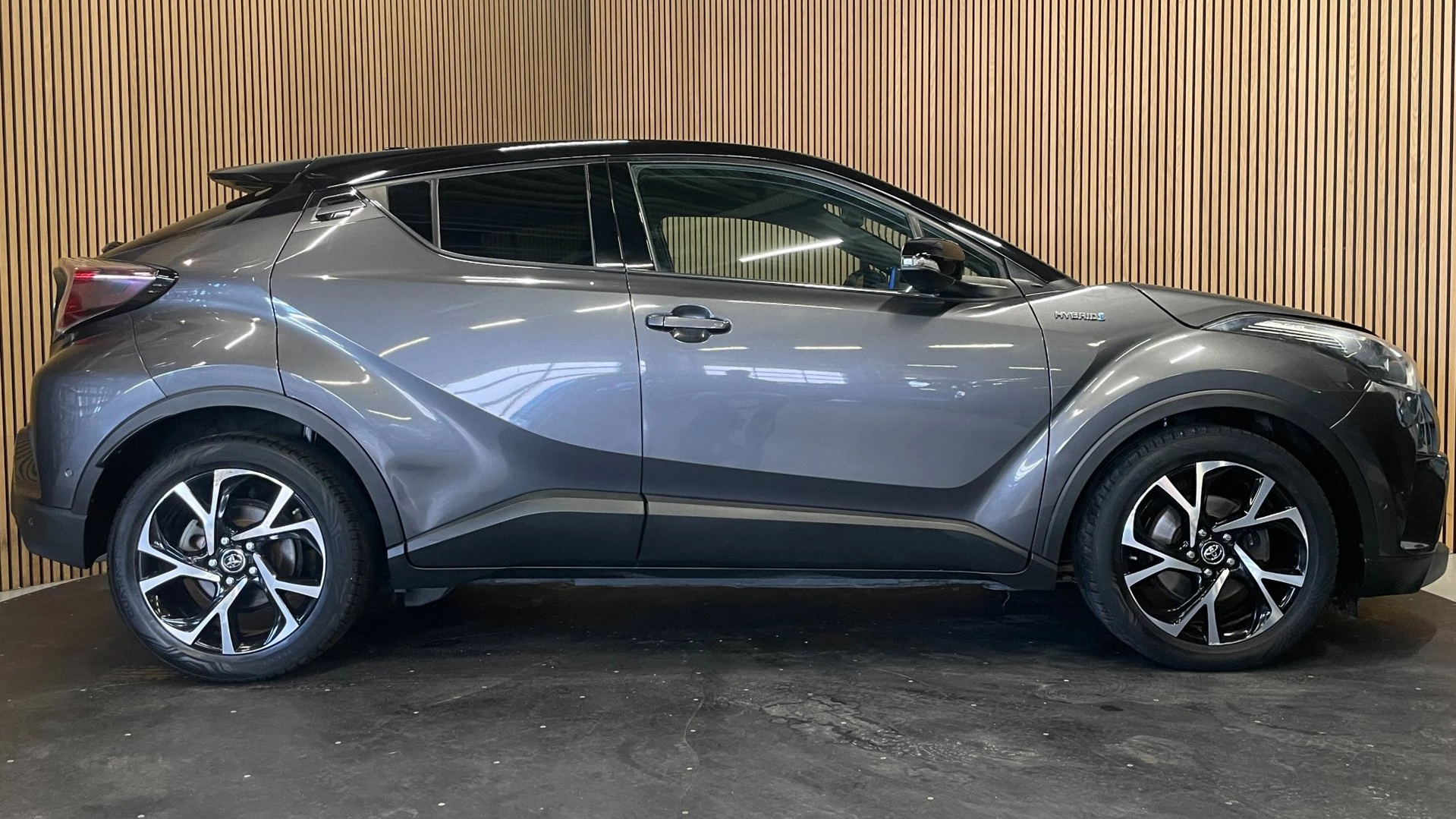 Hoofdafbeelding Toyota C-HR