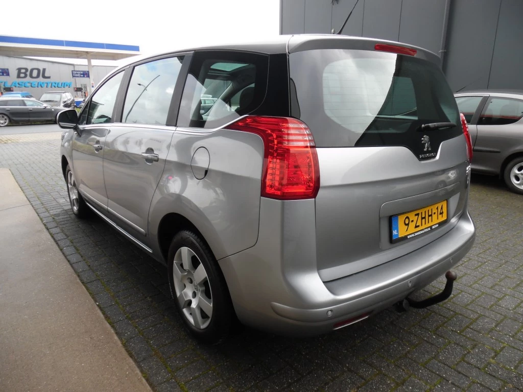 Hoofdafbeelding Peugeot 5008
