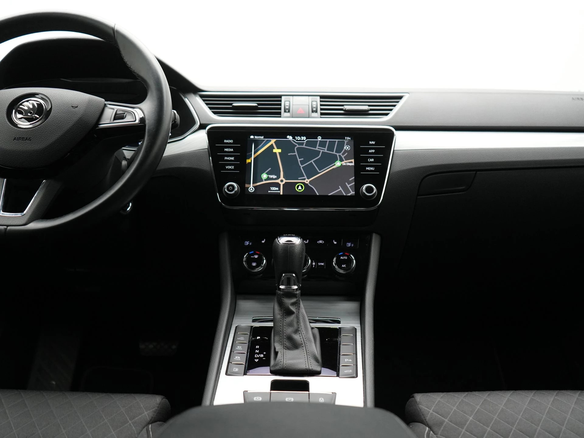 Hoofdafbeelding Škoda Superb
