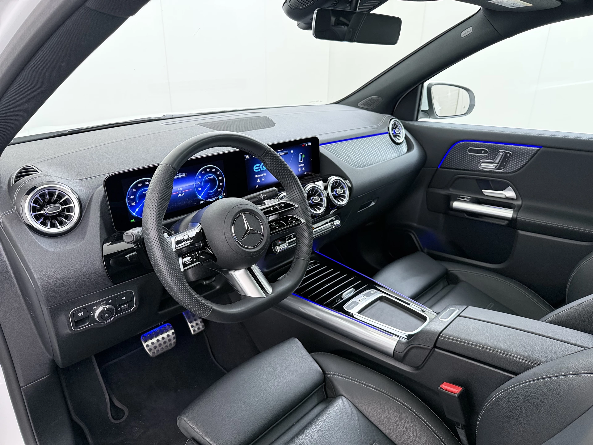 Hoofdafbeelding Mercedes-Benz EQA