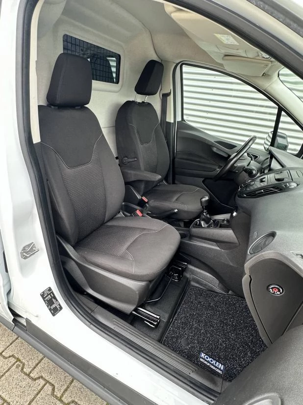 Hoofdafbeelding Ford Transit Courier