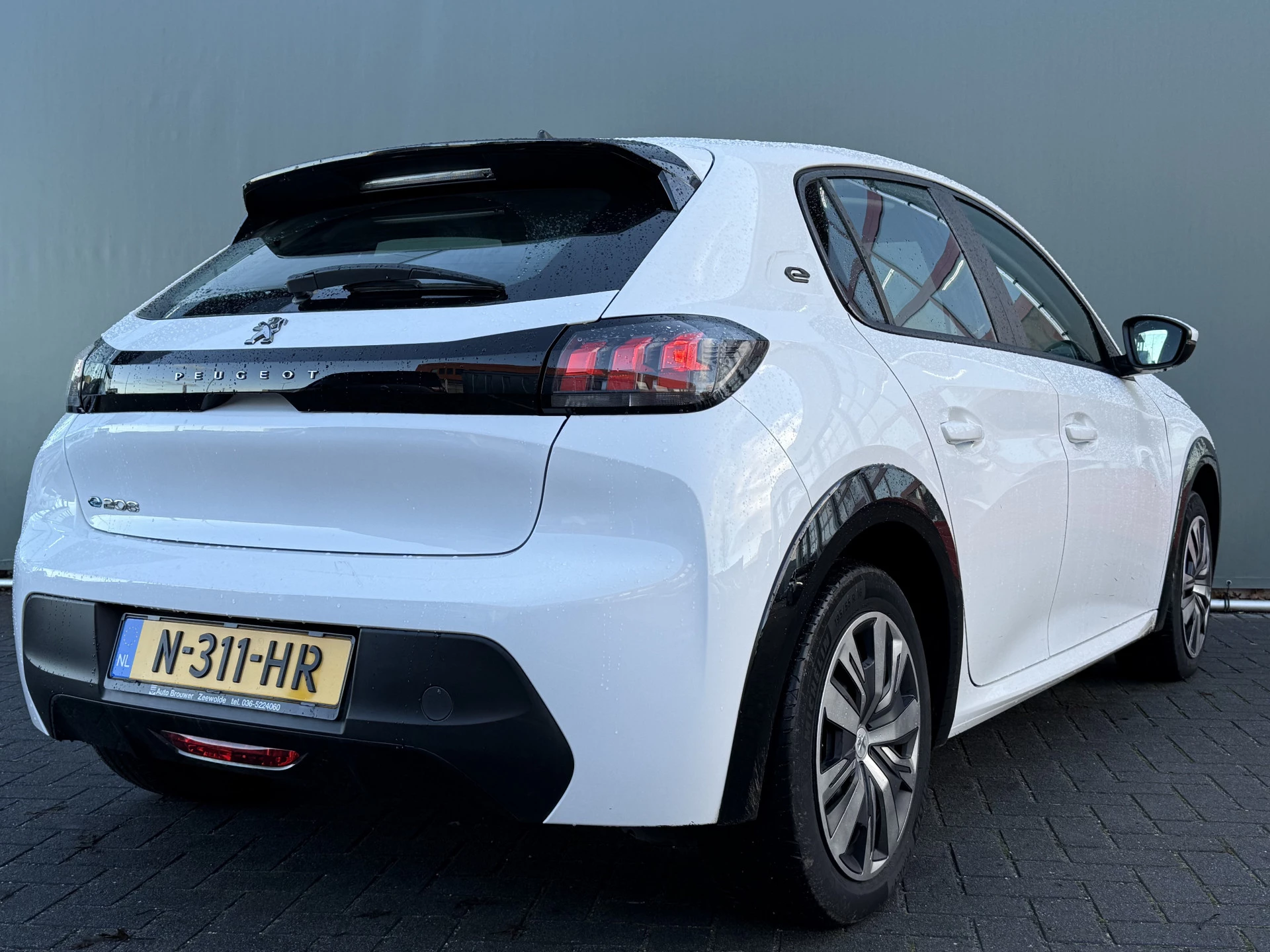 Hoofdafbeelding Peugeot e-208