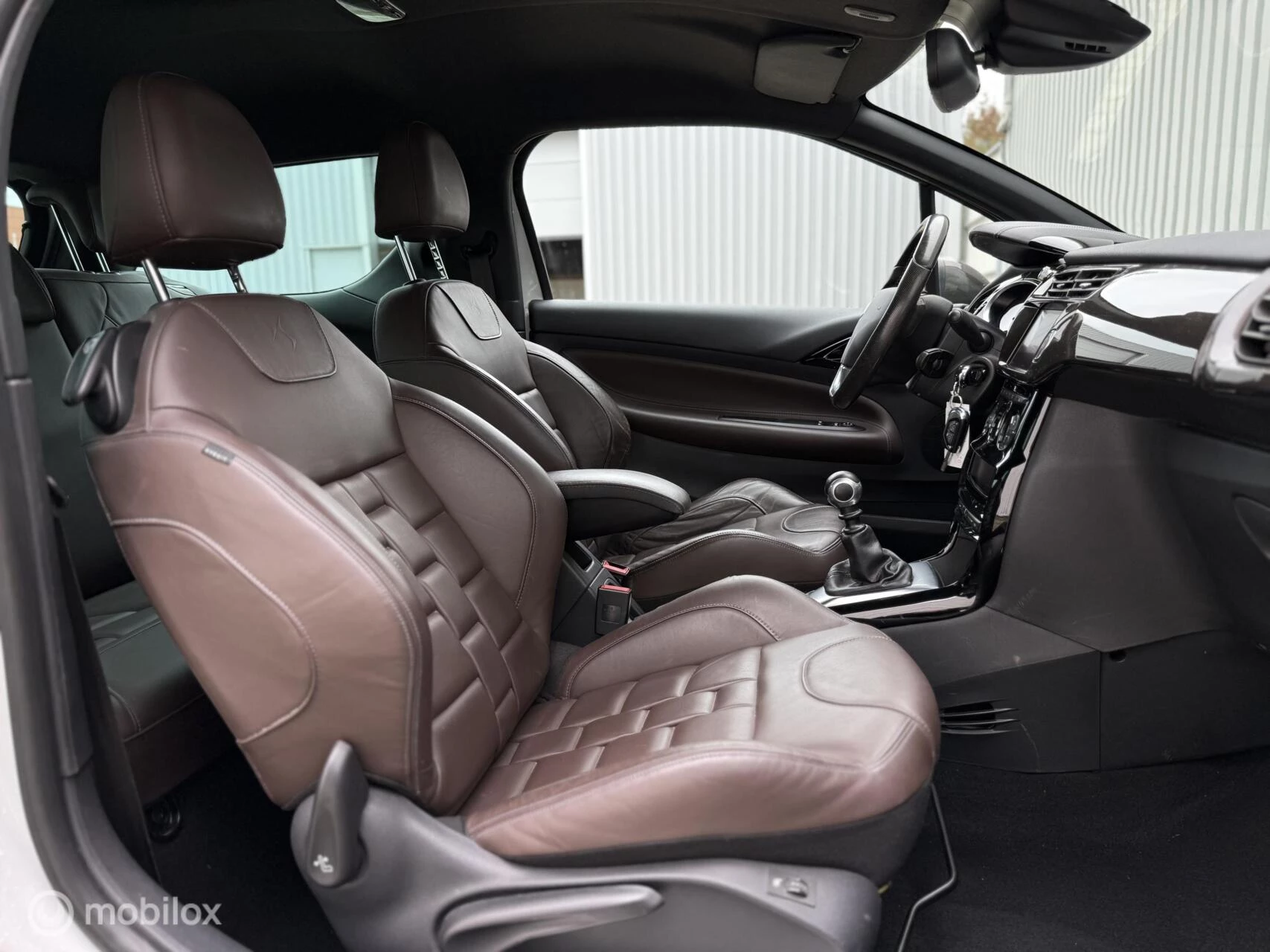 Hoofdafbeelding DS DS 3