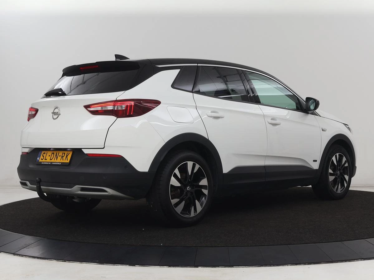 Hoofdafbeelding Opel Grandland X