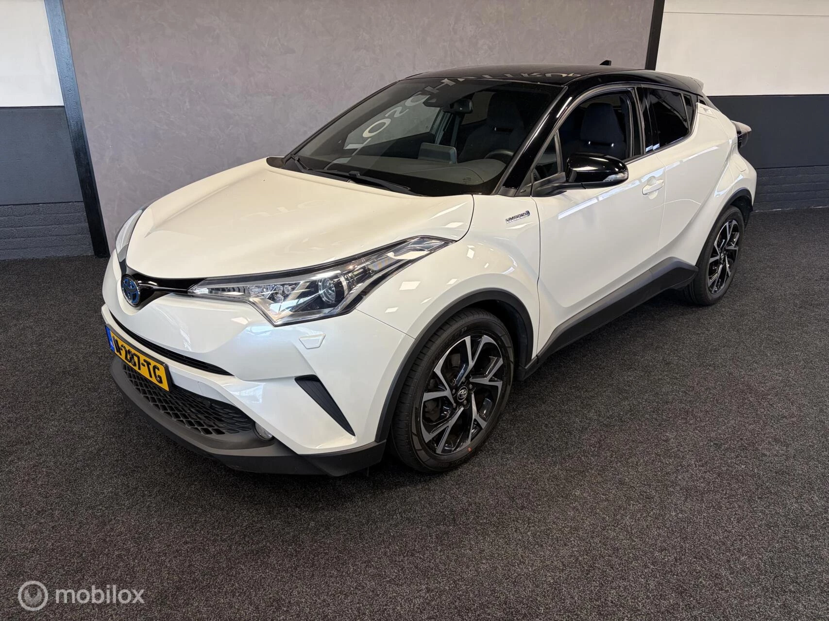 Hoofdafbeelding Toyota C-HR