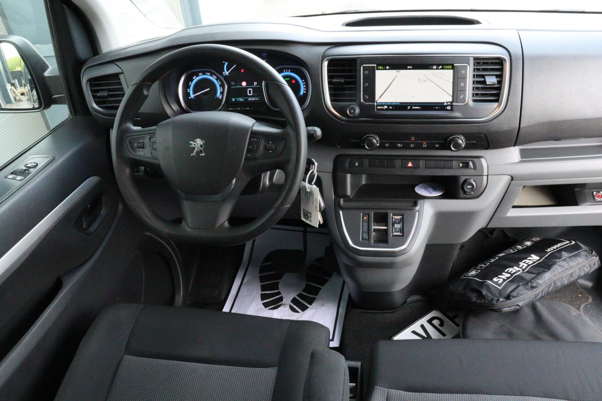 Hoofdafbeelding Peugeot e-Expert