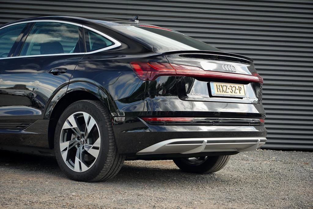 Hoofdafbeelding Audi e-tron